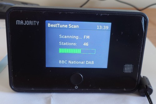 Majority robinson dab 5 - dab, fm